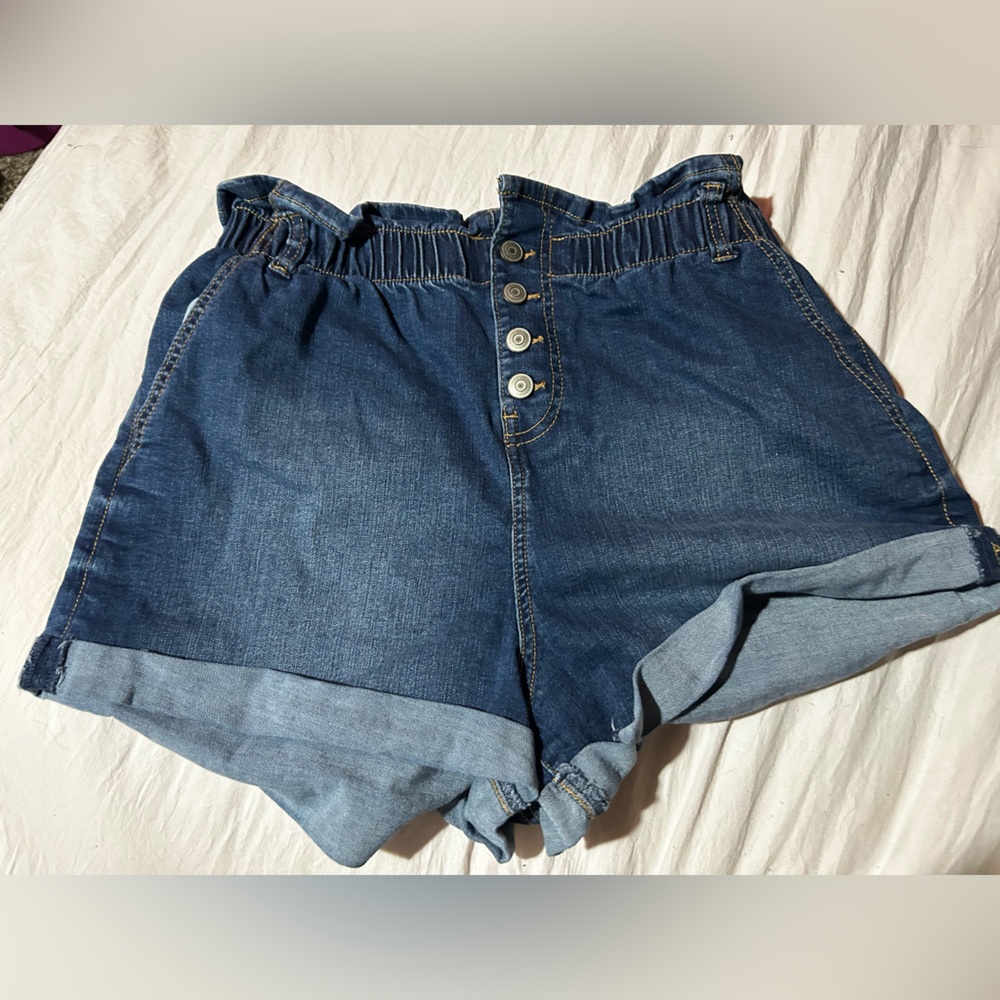🍂S.71 - High Waist Denim Shorts